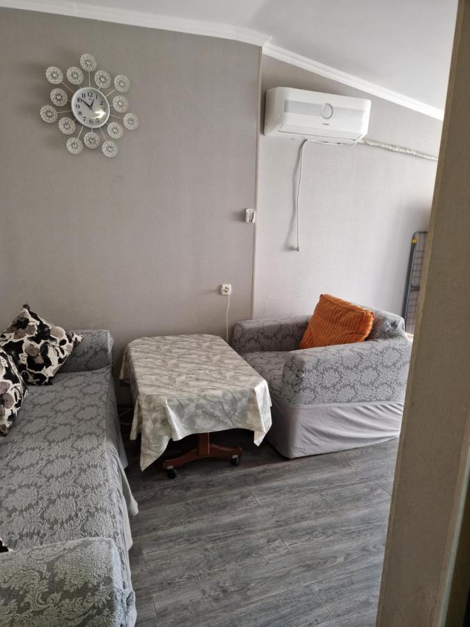 Larisa Apartment ティビリシ エクステリア 写真